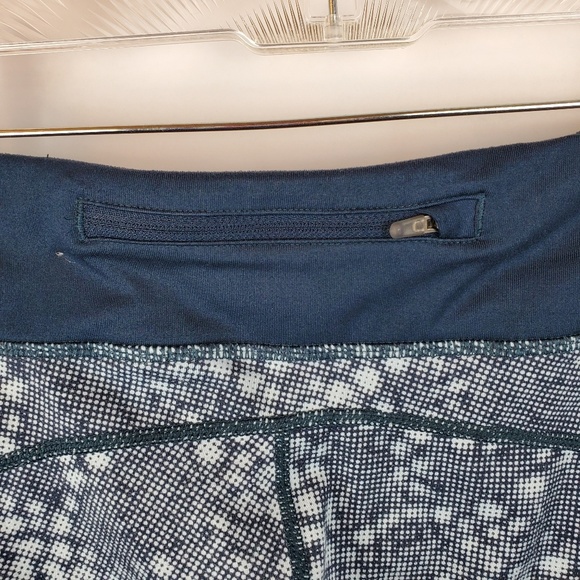 Nike Dri Fit Run Blue Green small capris - Picture 4 of 5